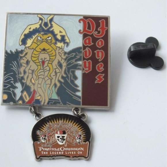 Disney Pirates Of The Caribbean, Davy Jones The Legend Lives On, Dangle Pin LE - Picture 1 of 5